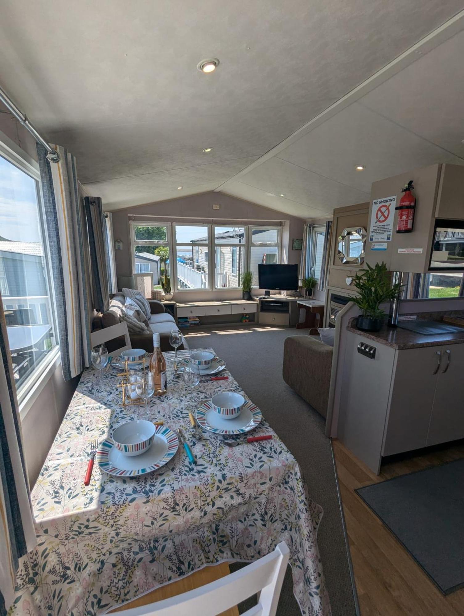 Lovely Family Dog Friendly Caravan On Littlesea Holiday Park Weymouth Haven Wyke Regis Eksteriør billede